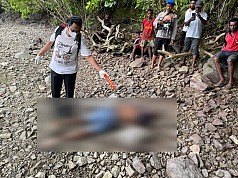Seorang Pemuda Ditemukan Meninggal Dunia di Pinggiran Pantai Depapre, Diduga Sakit Epilepsi Seorang Pemuda Ditemukan Meninggal Dunia di Pinggiran Pantai Depapre, Diduga Sakit Epilepsi