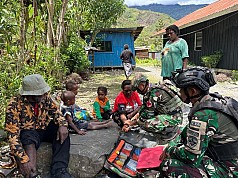 TNI Hadirkan Layanan Kesehatan untuk Warga Kampung Yalinggua Puncak Jaya TNI Hadirkan Layanan Kesehatan untuk Warga Kampung Yalinggua Puncak Jaya