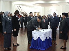 66 Pejabat Administrator, Pengawas dan Fungsional Lingkup Pemprov Papua Resmi Dilantik  66 Pejabat Administrator, Pengawas dan Fungsional Lingkup Pemprov Papua Resmi Dilantik