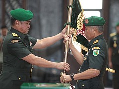 Jabatan Pangdam XVII/Cenderawasih Berganti, Mayjen TNI Rudi Puruwito Digantikan Mayjen TNI Amrin Ibrahim Jabatan Pangdam XVII/Cenderawasih Berganti, Mayjen TNI Rudi Puruwito Digantikan Mayjen TNI Amrin Ibrahim