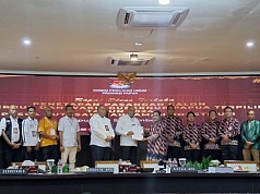 Sah, KPU Papua Tetapkan Matius Fakhiri - Aryoko Rumaropen Gubernur dan Wakil Gubernur Terpilih Hasil Pilkada 2024 Sah, KPU Papua Tetapkan Matius Fakhiri - Aryoko Rumaropen Gubernur dan Wakil Gubernur Terpilih Hasil Pilkada 2024