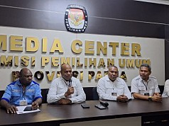 Matius Fakhiri: Saat Ini Tidak Ada Lagi 01 dan 02, yang ada Gubernur dan Wakil Gubernur Papua Matius Fakhiri: Saat Ini Tidak Ada Lagi 01 dan 02, yang ada Gubernur dan Wakil Gubernur Papua