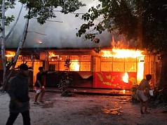 Kebakaran di SD Inpres Kampung Baru Abepura Jayapura, Lima Ruangan Ludes Dilahap Api   Kebakaran di SD Inpres Kampung Baru Abepura Jayapura, Lima Ruangan Ludes Dilahap Api 