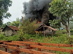 KKB Tembak Warga Sipil di Asmat, Rumah Dibakar KKB Tembak Warga Sipil di Asmat, Rumah Dibakar