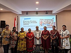Perkuat Peran Pendidikan Usia Dini, Ketua TP-PKK Puncak Jaya Ikuti Pembekalan Bunda PAUD di Nabire Perkuat Peran Pendidikan Usia Dini, Ketua TP-PKK Puncak Jaya Ikuti Pembekalan Bunda PAUD di Nabire