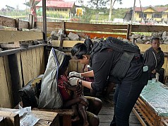 Satgas Ops Damai Cartenz Gelar Pemeriksaan Kesehatan dan Interaksi Humanis Bersama Masyarakat Sinak Satgas Ops Damai Cartenz Gelar Pemeriksaan Kesehatan dan Interaksi Humanis Bersama Masyarakat Sinak