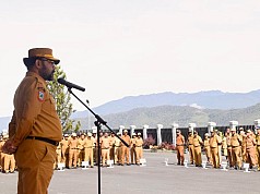 Bangun Loyalitas dan Kinerja, Asisten I Gelorakan Semangat ASN Puncak Jaya Bangun Loyalitas dan Kinerja, Asisten I Gelorakan Semangat ASN Puncak Jaya