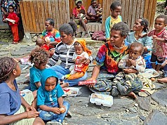 Cegah Stunting Sejak Dini, TP PKK Puncak Jaya Gelar Penyuluhan Gizi dan Kesehatan di Karubate Cegah Stunting Sejak Dini, TP PKK Puncak Jaya Gelar Penyuluhan Gizi dan Kesehatan di Karubate