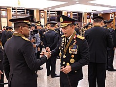 Kapolda Papua Terima Tanda Kehormatan Bintang Bhayangkara Pratama Kapolda Papua Terima Tanda Kehormatan Bintang Bhayangkara Pratama