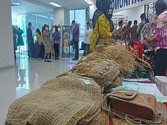 Pengamat Ekonomi Uncen Dorong Noken Jadi Cenderamata KTT ASEAN Pengamat Ekonomi Uncen Dorong Noken Jadi Cenderamata KTT ASEAN