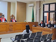 Tipikor PON Papua: Vonis Dijatuhkan, Vera Dihukum 3,8 Tahun Penjara, Deky Dihukum 2 Tahun Tipikor PON Papua: Vonis Dijatuhkan, Vera Dihukum 3,8 Tahun Penjara, Deky Dihukum 2 Tahun