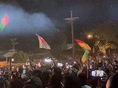 Bintang Kejora Berkibar, Malam Reggae yang Tak Terlupakan Bersama Lucky Dube Band Bintang Kejora Berkibar, Malam Reggae yang Tak Terlupakan Bersama Lucky Dube Band