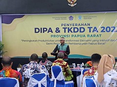 Ini Catatan Penting Pj Gubernur Waterpauw saat Penyerahan DIPA Papua Barat2023 Ini Catatan Penting Pj Gubernur Waterpauw saat Penyerahan DIPA Papua Barat2023