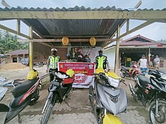 Sat Lantas Polres Supiori Sosialisasikan Saber Pungli kepada Tukang Ojek Sat Lantas Polres Supiori Sosialisasikan Saber Pungli kepada Tukang Ojek