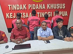 Pengkhianatan di Balik Lapangan Terbang: 4 Pejabat Mimika Diborgol atas Skandal Tender Fiktif Rp79 Miliar Pengkhianatan di Balik Lapangan Terbang: 4 Pejabat Mimika Diborgol atas Skandal Tender Fiktif Rp79 Miliar