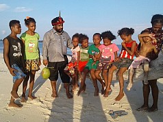 Berkunjung ke Pulau Urep, Lenis Kogoya: Destinasi Wisata Biak Tidak Kalah Saing dari Raja Ampat