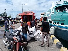 Gubernur Waterpauw : Bantuan Tanggap Darurat Korban Banjir Teluk Wondama Sudah  Berjalan Gubernur Waterpauw : Bantuan Tanggap Darurat Korban Banjir Teluk Wondama Sudah  Berjalan