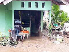 Banjir Melanda Wondama, Gubernur Waterpauw Minta Aparatnya Segera Salurkan Bantuan 