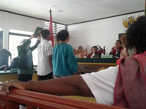 Kasus Pemukulan Kepada IRT Berujung di PN Sorong 