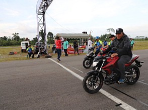 Kejuaraan Balap Motor Piala Gubernur Papua Barat Berakhir