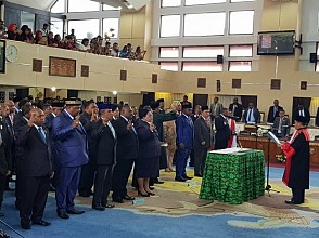 55 Anggota DPR Papua Resmi Dilantik 
