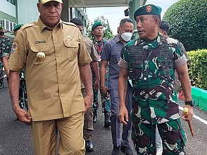 Penjabat Gubernur Papua Barat Ikut Hantarkan Pembentukan Kodam Kasuari 