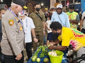 Jenderal Bintang Tiga Asal Papua Pilih Membaur dan Memantau Opening Ceremony dari Luar Stadion