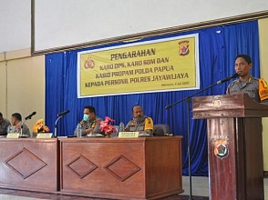 Anggota Polres Jayawijaya Terima Arahan Tiga Pejabat Utama Polda Papua