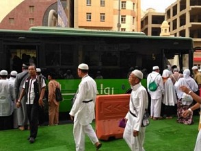 Mengapa Jamaah Haji Indonesia Gemar Belanja di Tanah Suci?