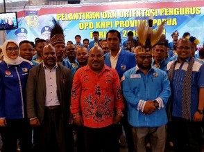 Hadiri Pelantikan Pengurus KNPI Papua, Gubernur Minta Pemuda  Terlibat Pelaksanaan PON