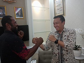 Menpora Dukung Geisler Ap Petinju Asal Papua Rebut Tiket di WBC 
