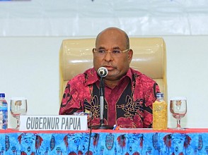 Gubernur Papua Minta KPU Antisipasi PPD Nakal di Pilkada 2020