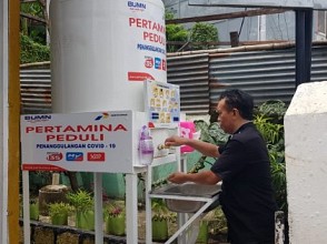 Cegah Covid-19 di Jayapura, Pertamina Tambah Bantuan Tandon Air Cuci Tangan