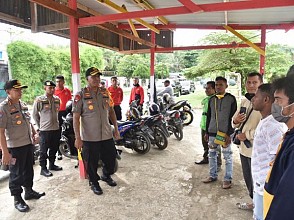 Kapolda Papua Pimpin Patroli dan Beri Imbauan Pencegahan Covid-19 