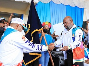 Gubernur Lantik Kapolda Papua Sebagai Ketua Kontingen PON  