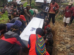 Beby Tabuni Korban Pembunuhan KKB Dikebumikan di Kampung Halaman