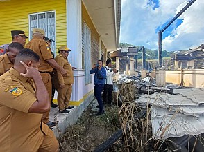 Geram, Pj Gubernur Papua Tengah Minta Pelaku Pembakaran Kantor Pemerintaha di Dogiyai Ditangkap