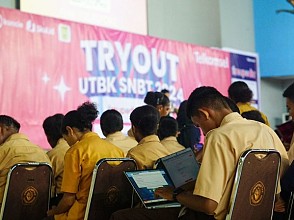 Tryout UTBK SNBT 2024 Ilmupedia dan Ruangguru, Kerjasama Telkomsel dan Kuncie untuk Pelajar Papua