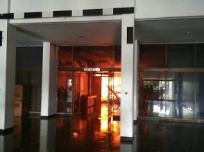 Ruangan Dua Lantai di Kantor Gubernur Hangus Terlahap Si Jago Merah 
