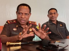 Kejati Papua Tunda Pemeriksaan Bupati Waropen dan Keerom, Ini Alasannya