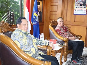 Gubernur Waterpauw dan Para Bupati Minta Arahan Tiga Menteri Untuk Kemajuan Daerah di Papua Barat 