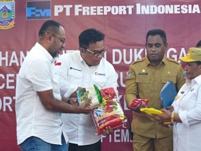 Freeport Indonesia Serahkan 3.000 Paket Bantuan Penurunan Stunting kepada Pj Gubernur Papua Tengah