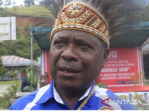 Sekolah Adat Negeri Papua serahkan ijazah ke 74 siswa SD Abeale 1
