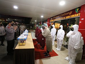Kapolri: Mari Berjuang dan Bersatu Padu Bangkit di Tengah Pandemi Covid-19
