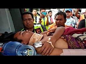 Korban Selamat Pesawat Jatuh Dievakuasi ke Jayapura