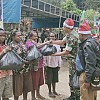 Sambut Natal, Koramil Beoga Puncak Gelar Bhakti Sosial dan Pengobatan Gratis