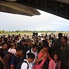 Tak Ada Penerbangan Komersil, Ratusan Warga Yahukimo Gunakan Hercules ke Jayapura