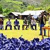 Pemda Puncak Jaya Salurkan Bantuan Pemprov Papua Tengah kepada Warga Terdampak Banjir Bandang