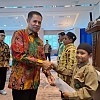 Pj Gubernur Papua Apresiasi Bantuan Beasiswa Baznas untuk Siswa Kurang Mampu 