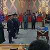 Gubernur Waterpauw Lantik Jacob Fonataba Sebagai Pj Sekda Papua Barat